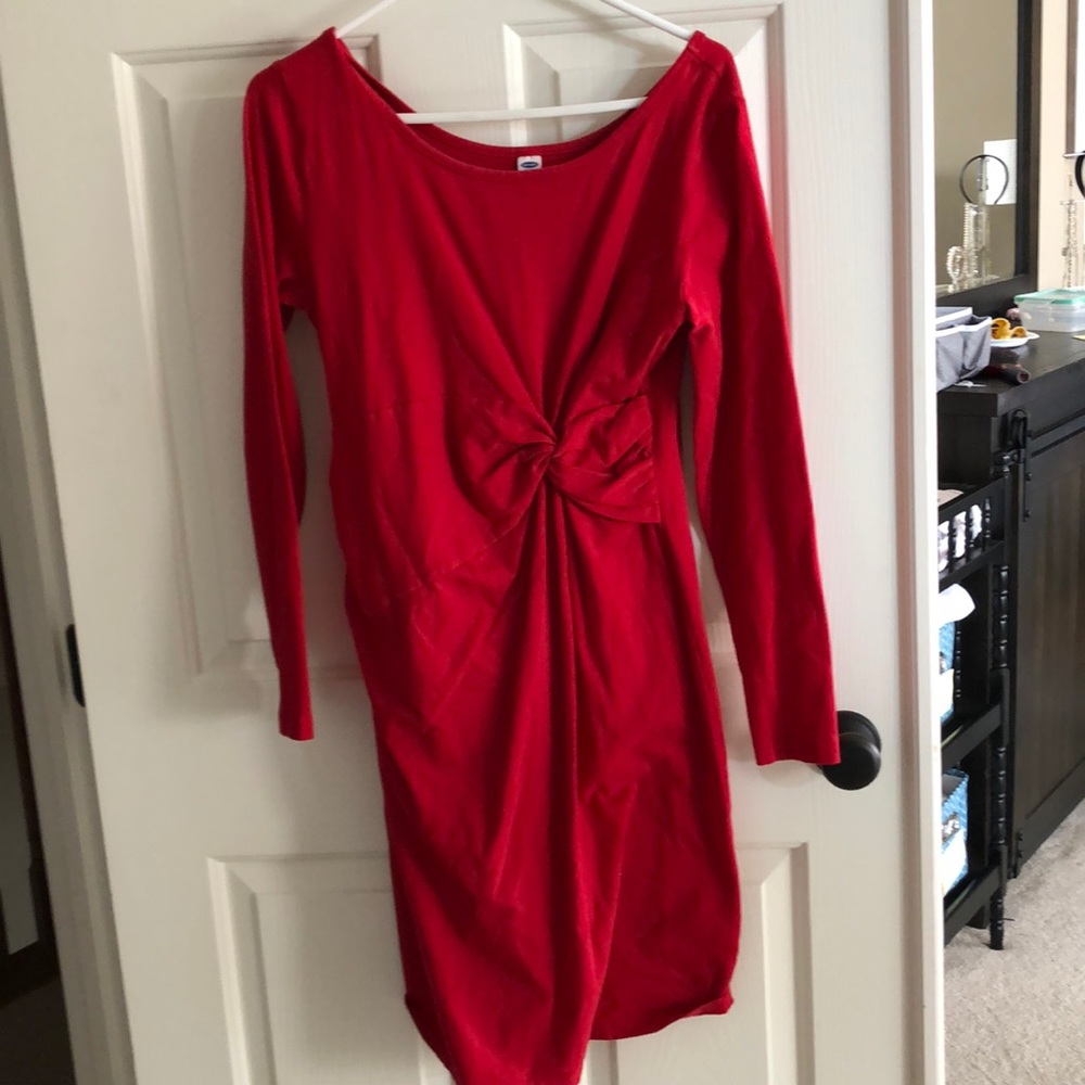 Red old navy maternity dress